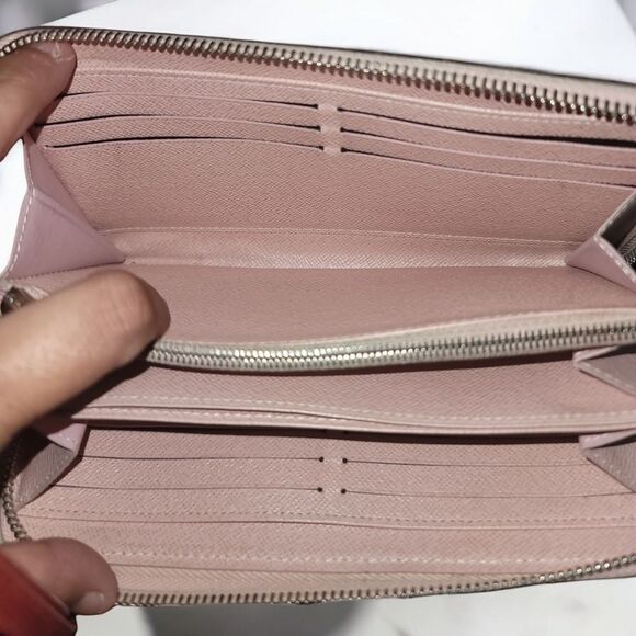 LOUIS VUITTON Epi Zippy Wallet Long Wallet Rose Valerine - Picture 14 of 16
